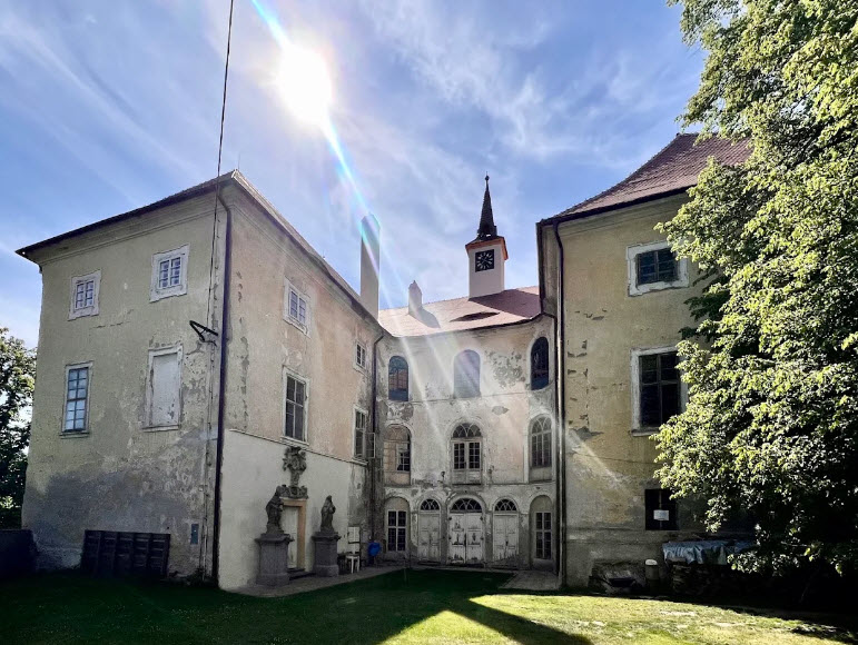 Zámek Osečany, Czech Republic (Czechia)